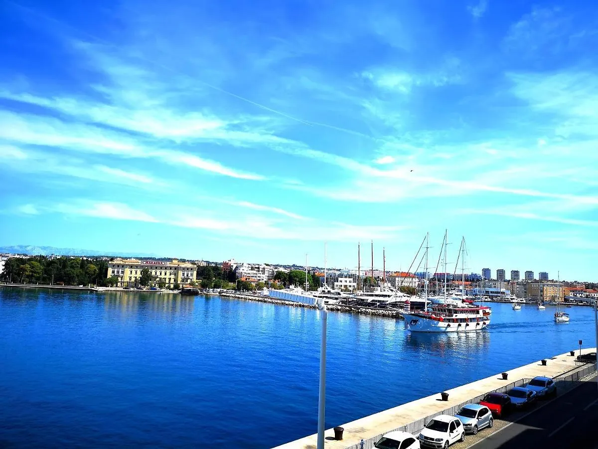 Apartmani Pleasure 1 I 2 Zadar 0*,